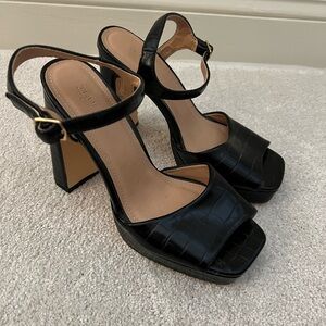 Black Textured Women's Sandals